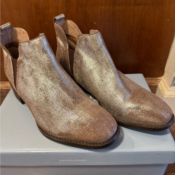 Seychelles Women's Silver Ankle Boots - Picture 6 of 8